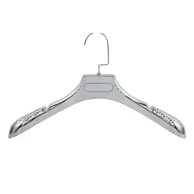Strieborné plastové vešiaky